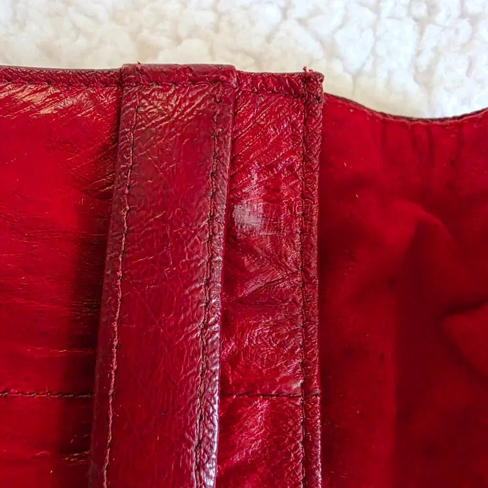 Collection of Red Eel Purse Accessories - Picture 5 of 16